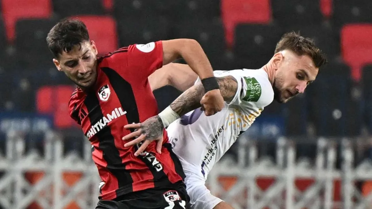 Gaziantep FK'de Tayyip Talha Sanuç ameliyat edildi