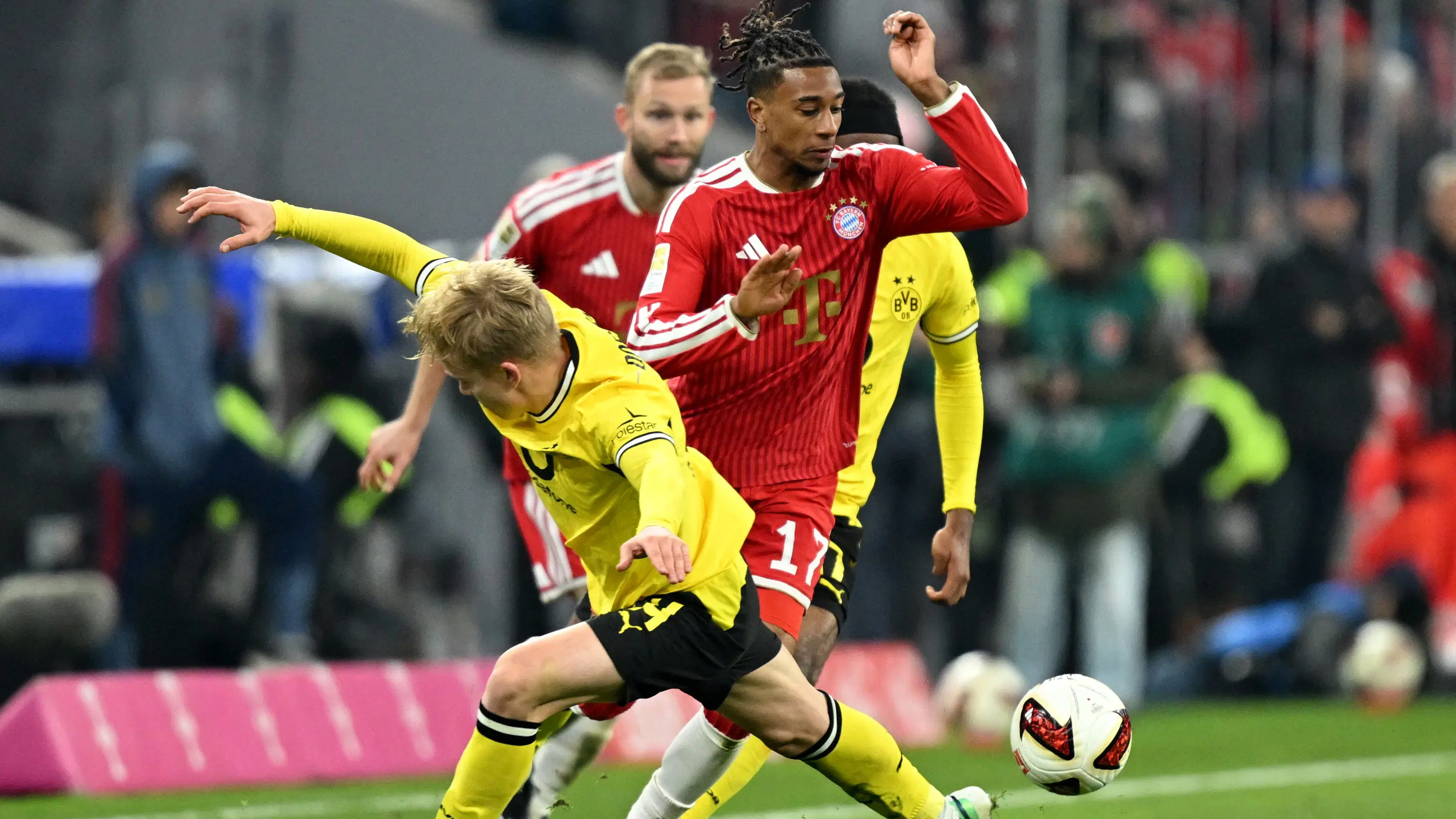 Der Klassiker Nefesleri Kesti: Borussia Dortmund Son Dakikalarda Puanı Kurtardı