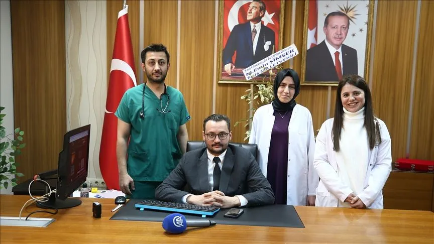 Muş'ta doktorlar, AA'nın "Yılın Kareleri" oylamasına katıldı