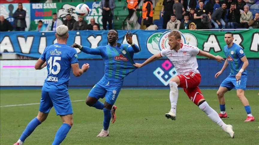 Çaykur Rizespor ile Net Global Sivasspor 1-1 berabere kaldı