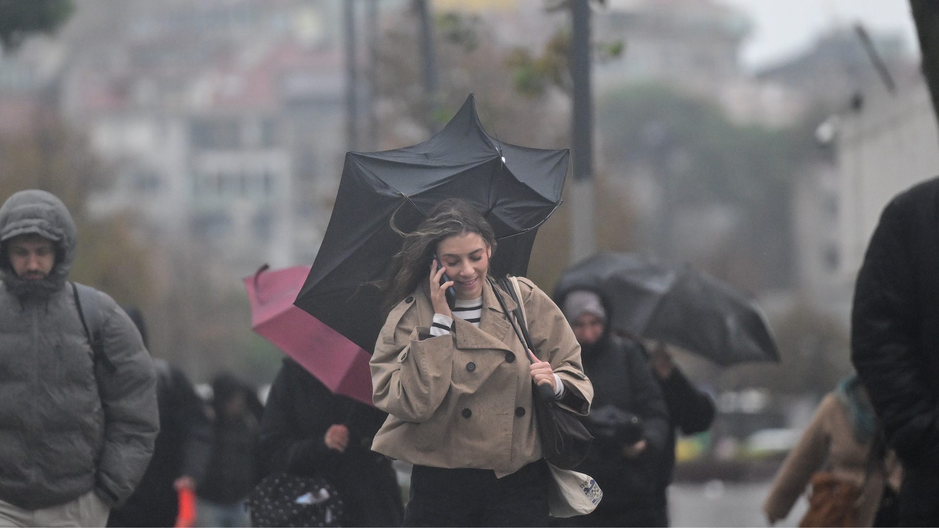 1 Turuncu, 13 Sarı Uyarı! Sel Ve Su Baskını Alarmı Verildi