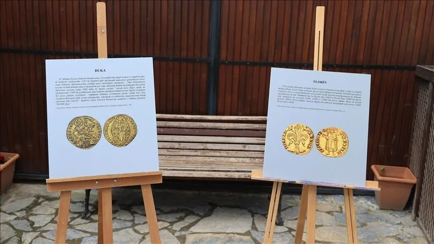 Edirne'de Osmanlı döneminde kullanılan yabancı paraların tanıtıldığı poster sergisi açıldı