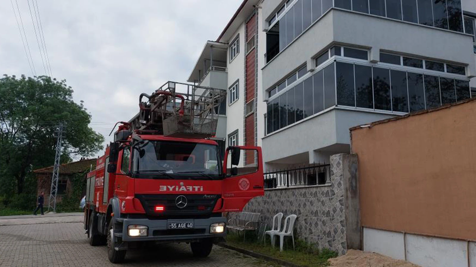 Apartmanda çıkan yangında 1 kişi hayatını kaybetti