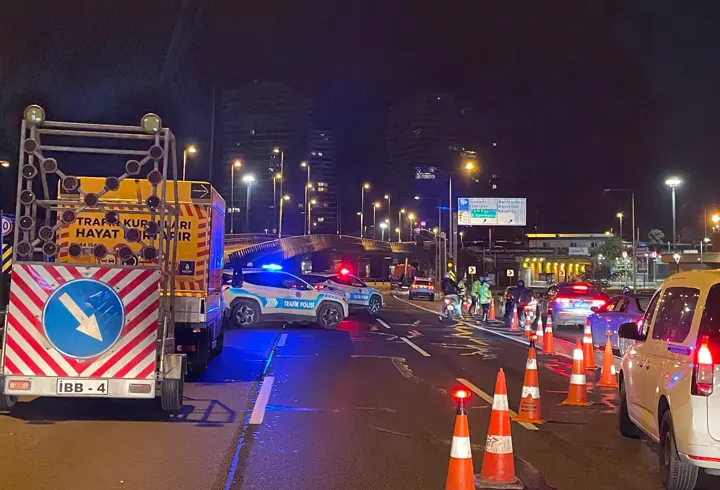 İstanbul- İstanbul Maratonu için bazı yollar trafiğe kapatıldı