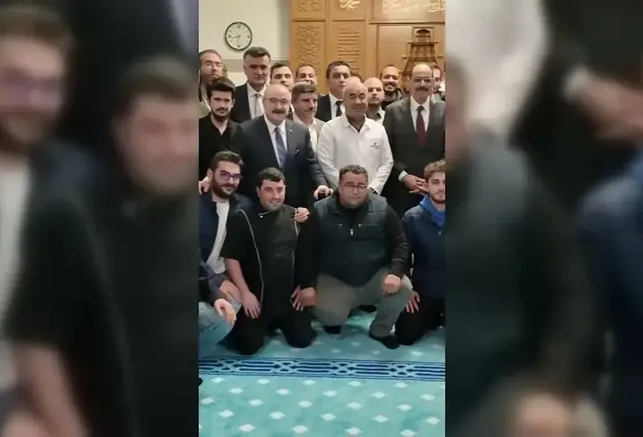 Varank, MİT Başkanı Kalın'ı gençlere böyle tanıttı: ''Siz tanımasanız da o tanıyordur''