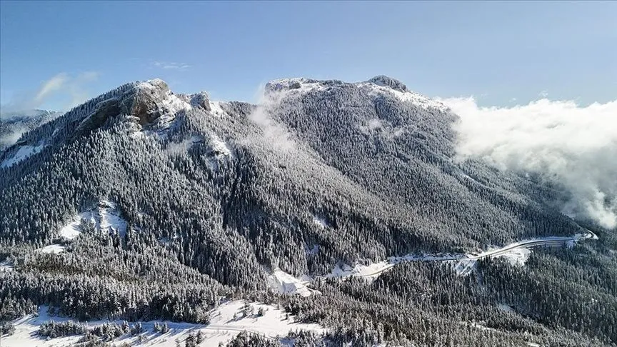 Ilgaz ve Yaralıgöz dağlarında kar manzarası havadan görüntülendi