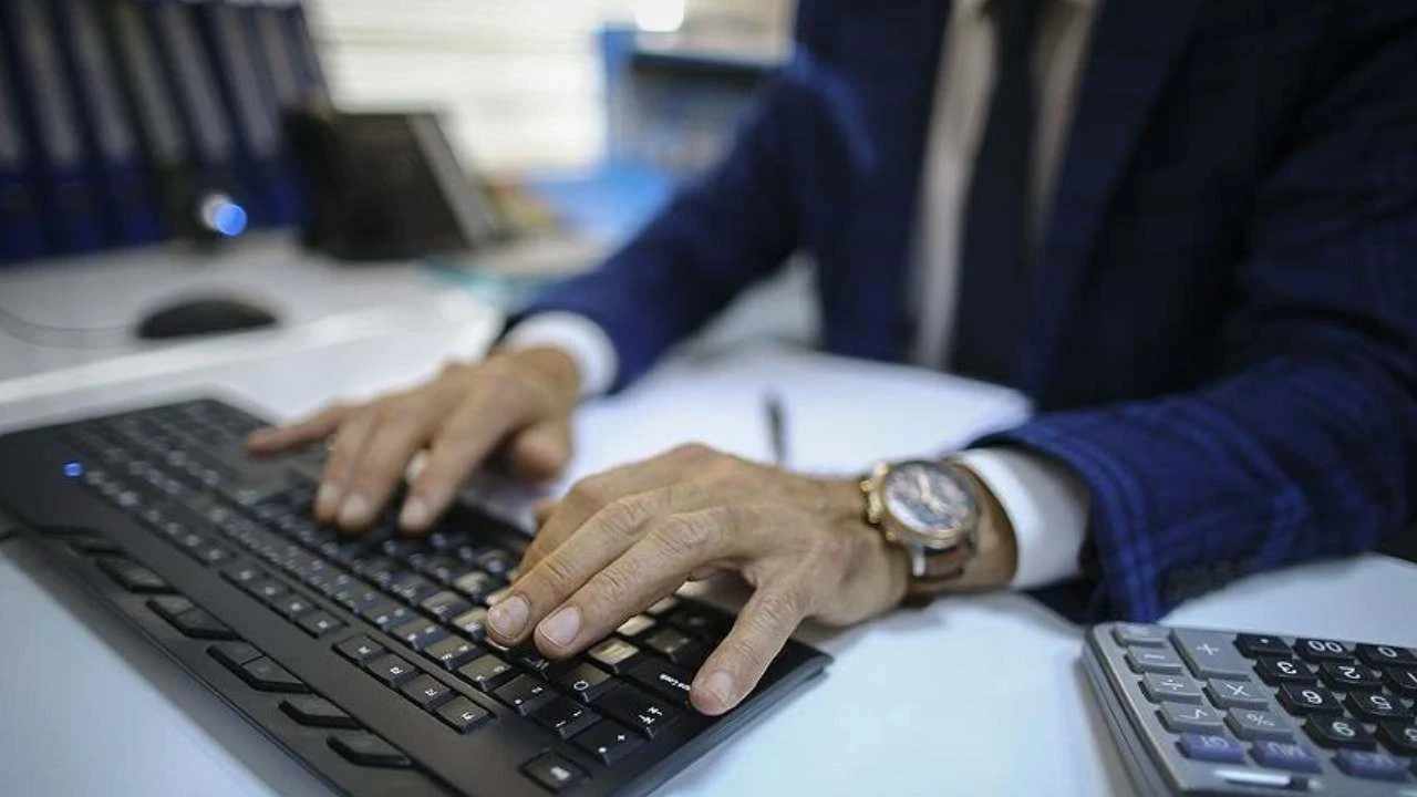 Toplu sözleşme ikramiyesi eksik yatan kamu görevlilerine faiziyle ödeme