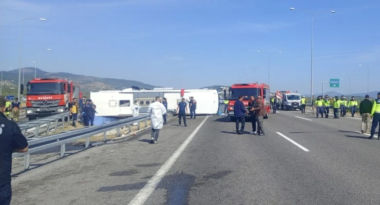 Manisa'daki Kazada Ölü Sayısı 12'ye Çıktı