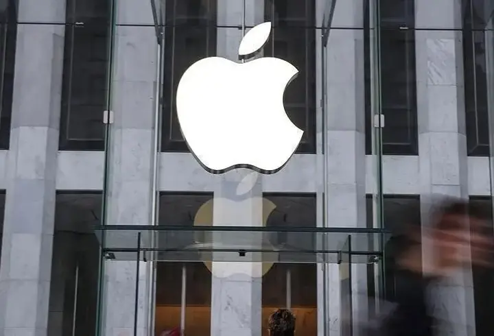 Apple’da tarihi karar! Tim Cook dönemi sona eriyor