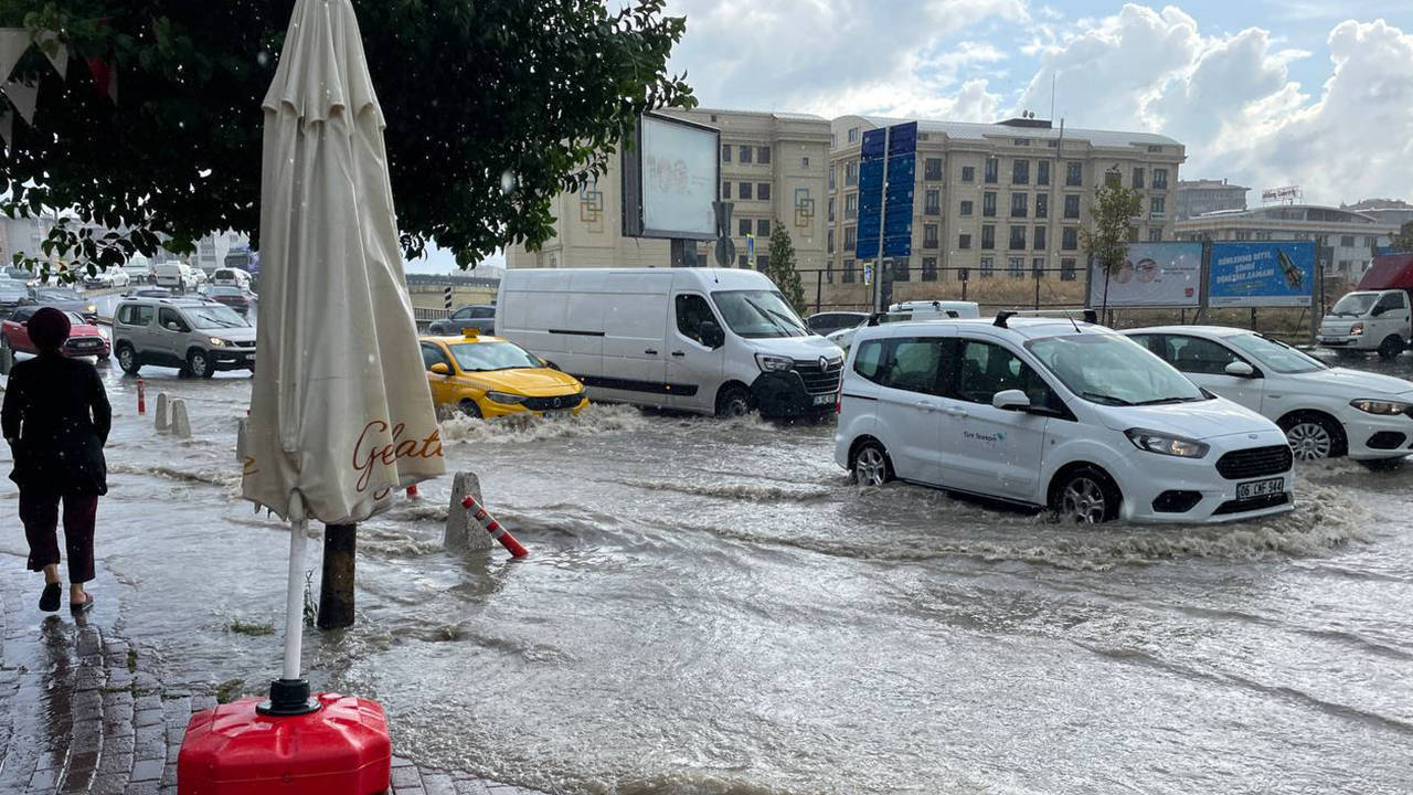 İstanbul Valiliği'nden Sağanak Kararı: Sınavlar, Eğitimler İptal Edildi