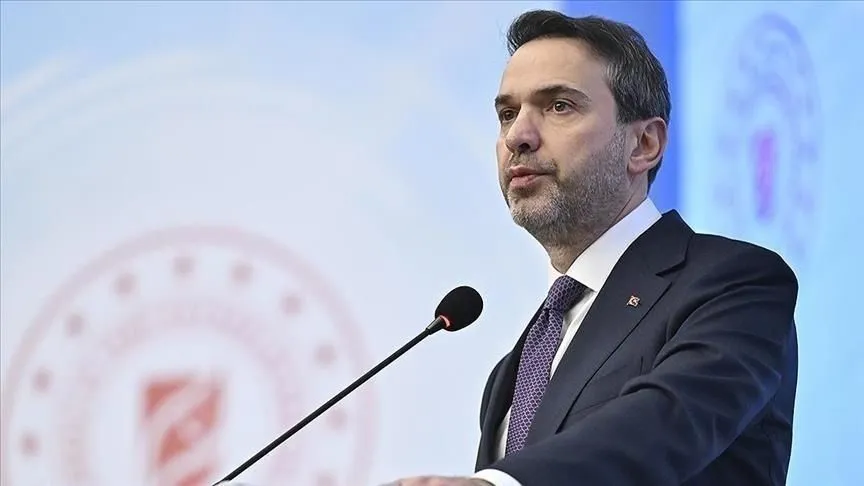 Bakan Bayraktar, Türkiye'nin yenilenebilir enerjide sessiz bir devrim gerçekleştirdiğini bildirdi