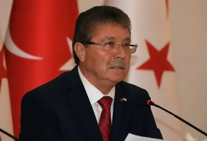 KKTC Başbakanı Üstel'in rahatsızlanmasının ardından operasyon geçirdiği bildirildi