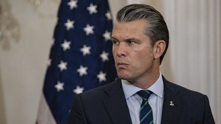 ABD Savunma Bakanı Hegseth, İran'ın "Nükleer Hırslarından Vazgeçmezse Yıkımla Yüzleşeceğini" Savundu