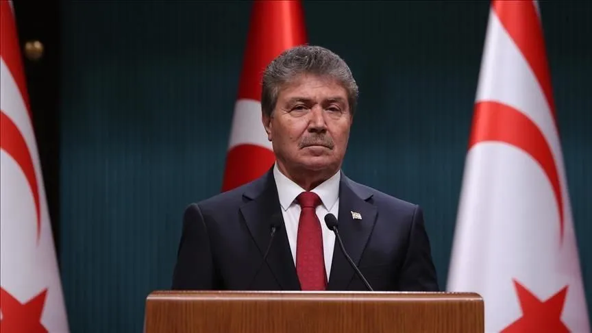 KKTC Başbakanı Üstel'den İngiltere'ye savaş uyarısı