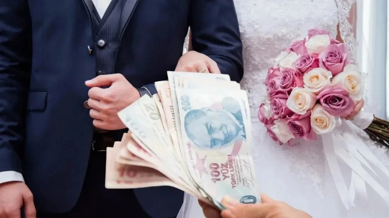 Çiftlere evlilik desteği: 250 bin TL'ye faizsiz kredi fırsatı