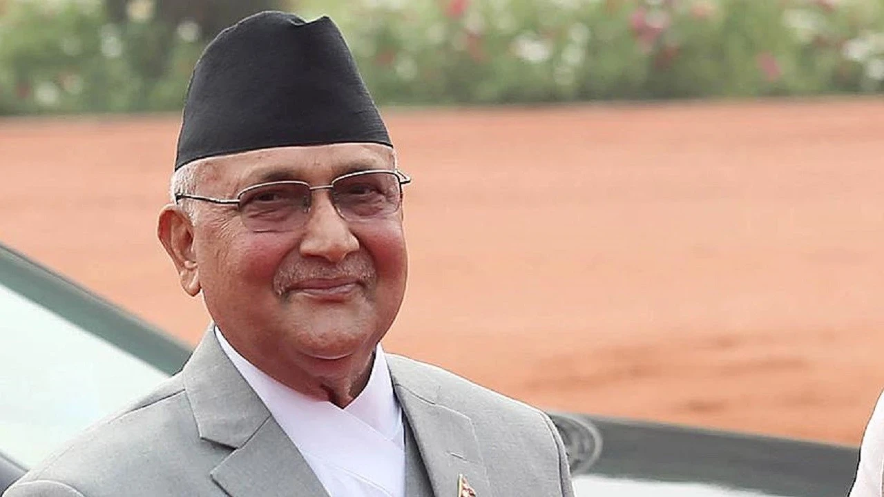 Nepal'de protestolar büyüyor: Başbakan Oil istifa etti