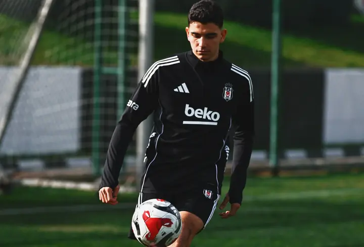 Beşiktaş'ta Yasin Özcan ilk antrenmanına çıktı