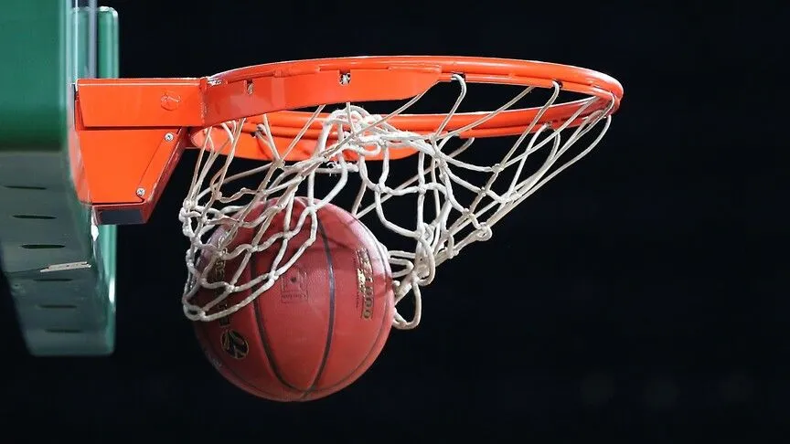 Basketbol Avrupa Ligi'nde normal sezonun "perdesi" kapandı