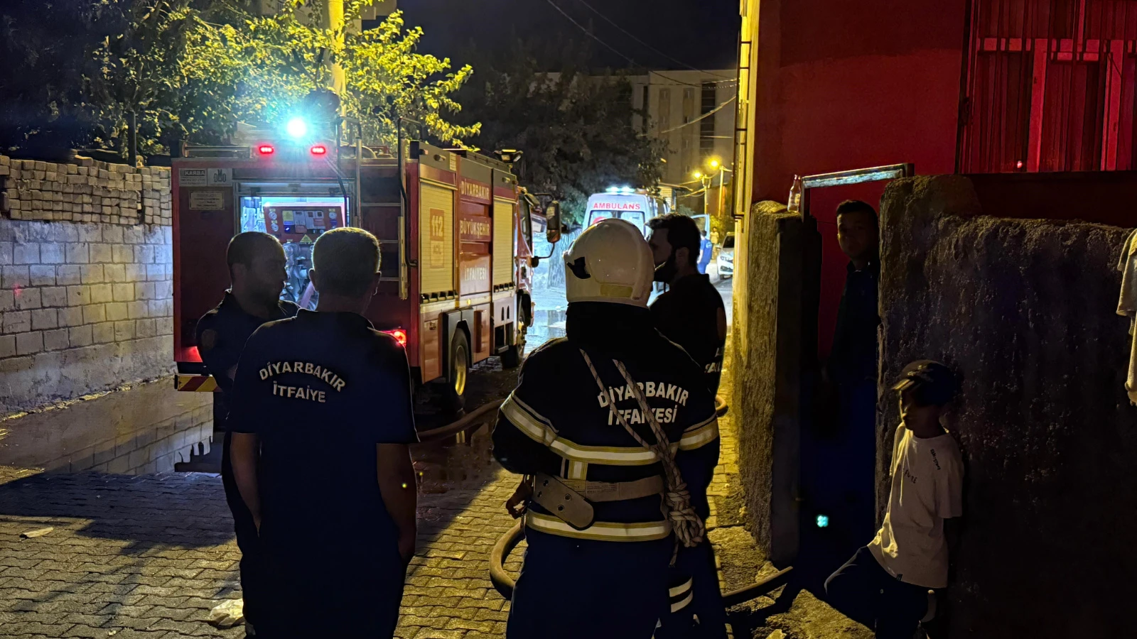 Diyarbakır’da evde patlama sonrası yangın: 4 kişi yaralandı