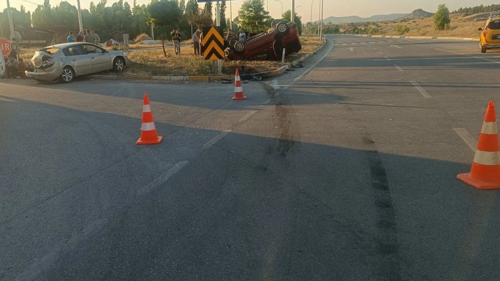 Afyonkarahisar’da feci kaza! Çok sayıda yaralı var