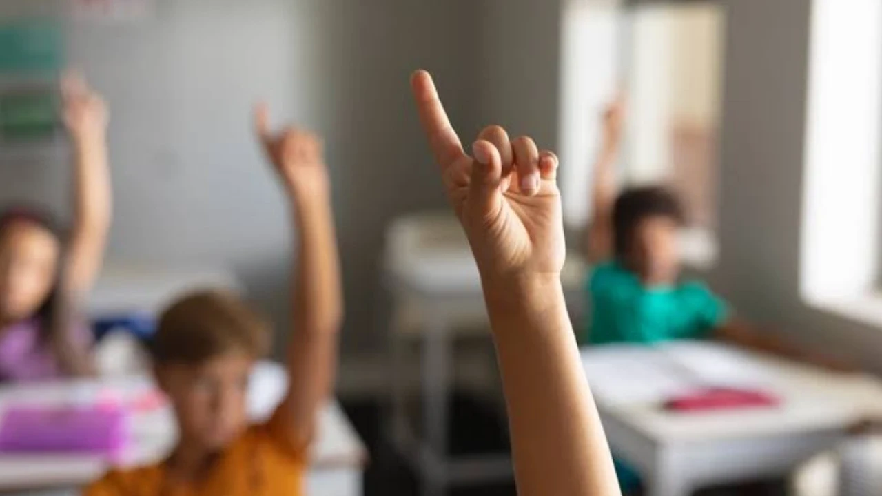 Kocaeli'de perşembe günü okullar tatil mi? Valilikten açıklama