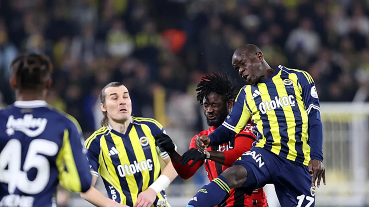 Fenerbahçe bu pozisyonda penaltı bekledi! İşte o anlar