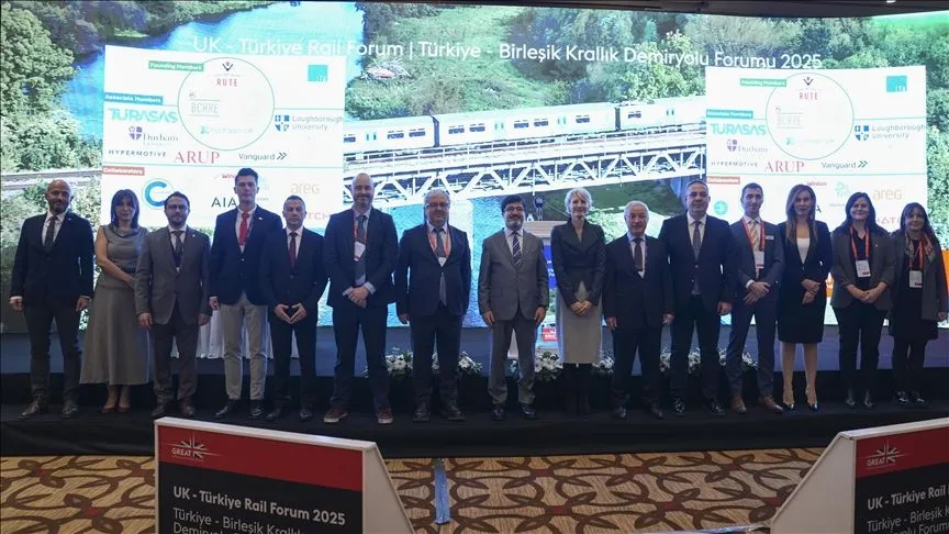 "Türkiye-Birleşik Krallık Demir Yolu Forumu" Ankara'da gerçekleştirildi