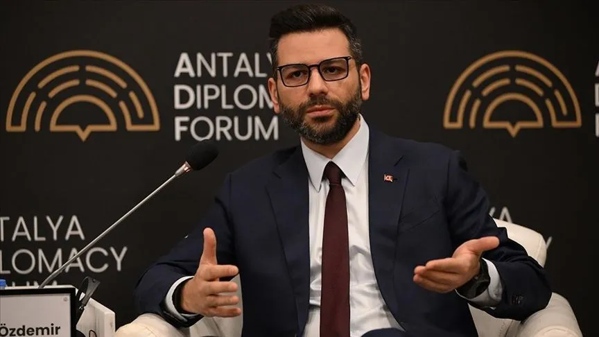 Antalya Diplomasi Forumu'nda iletişimin güvenliği değerlendirildi
