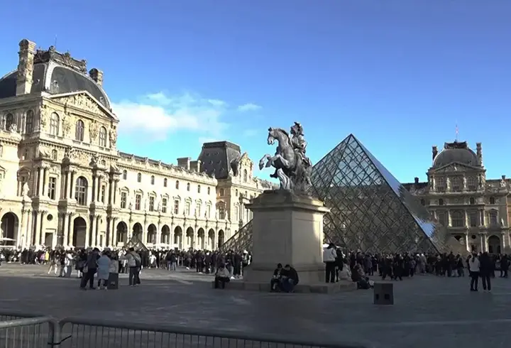 Louvre'da skandallar bitmiyor: 10 milyon euroluk bilet dolandırıcılığı