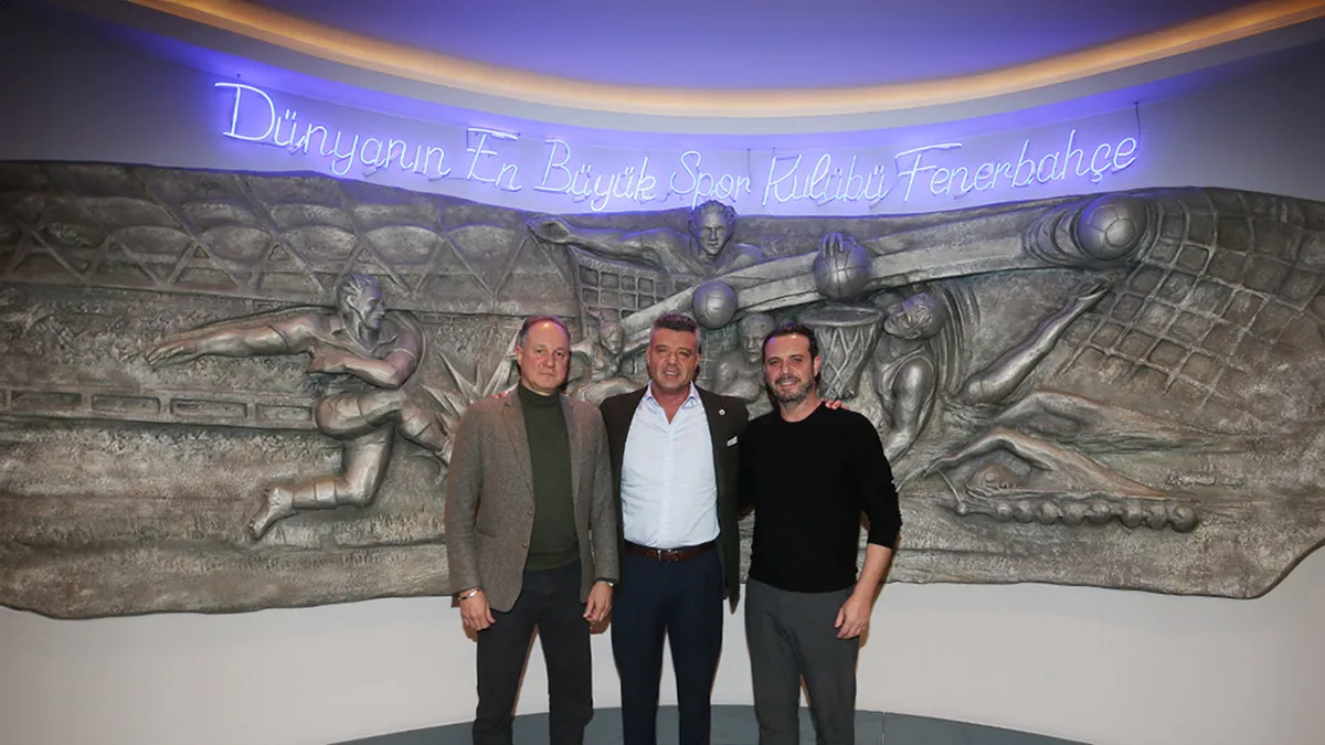 Fenerbahçe'de voleybol şube teknik koordinatörü Ali Peçen oldu!
