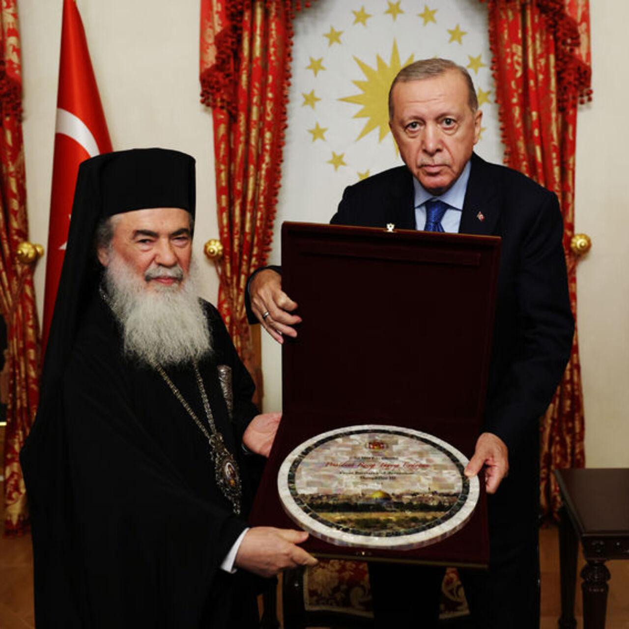 Cumhurbaşkanı Erdoğan, Kudüs Patriği'ni kabul etti