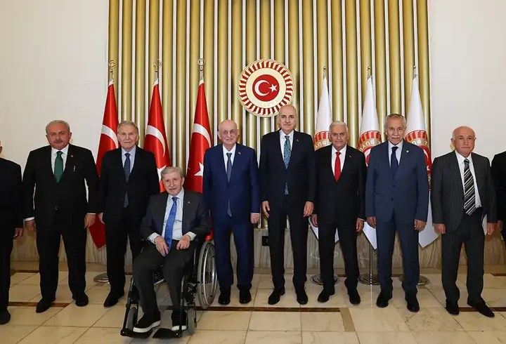 TBMM Başkanı Kurtulmuş, eski Meclis başkanlarıyla bir araya geldi