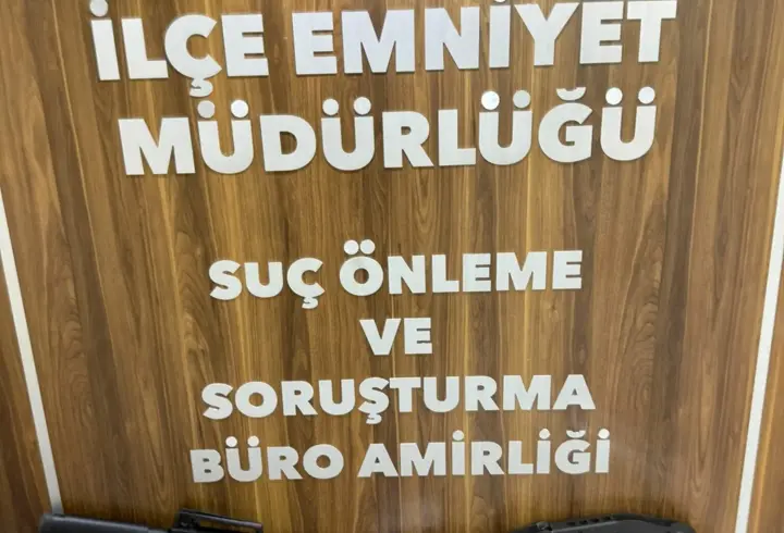 İzmir’de darp ve zorla sözleşme imzalatma iddiasına 3 gözaltı