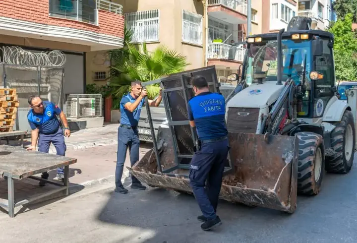 Yenişehir'de kaldırım ve yol işgali denetimi sürüyor
