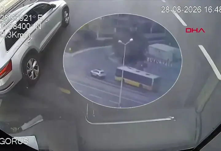 2 kişinin öldüğü İETT otobüsü kazasına ait yeni görüntü: Otomobilin sürücüsü tutuklandı