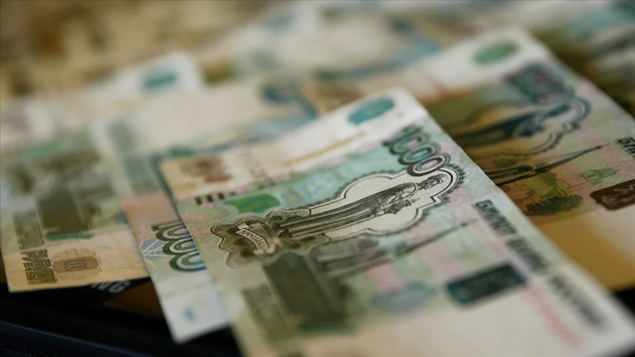 Rusya'nın Ulusal Refah Fonu 13,2 trilyon rubleye yükseldi