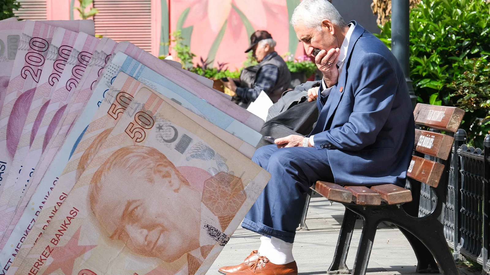 Emeklilerin zam farkının yatacağı tarih belli oldu
