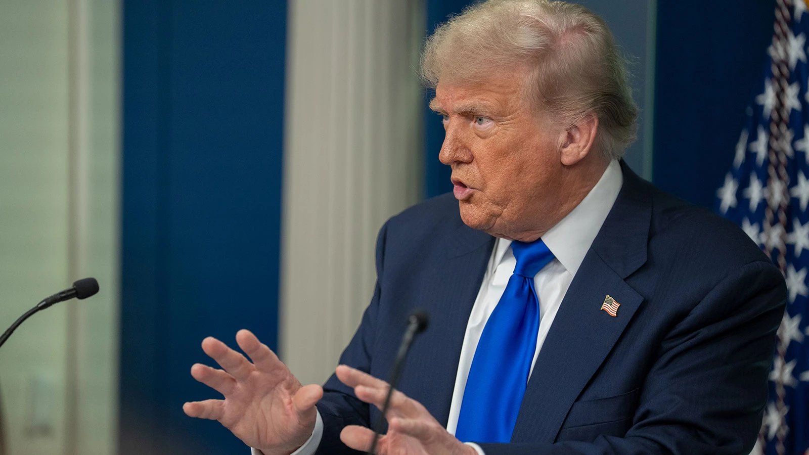 Trump, ABD'nin Kanada’ya yüzde 35 tarife uygulayacağını duyurdu