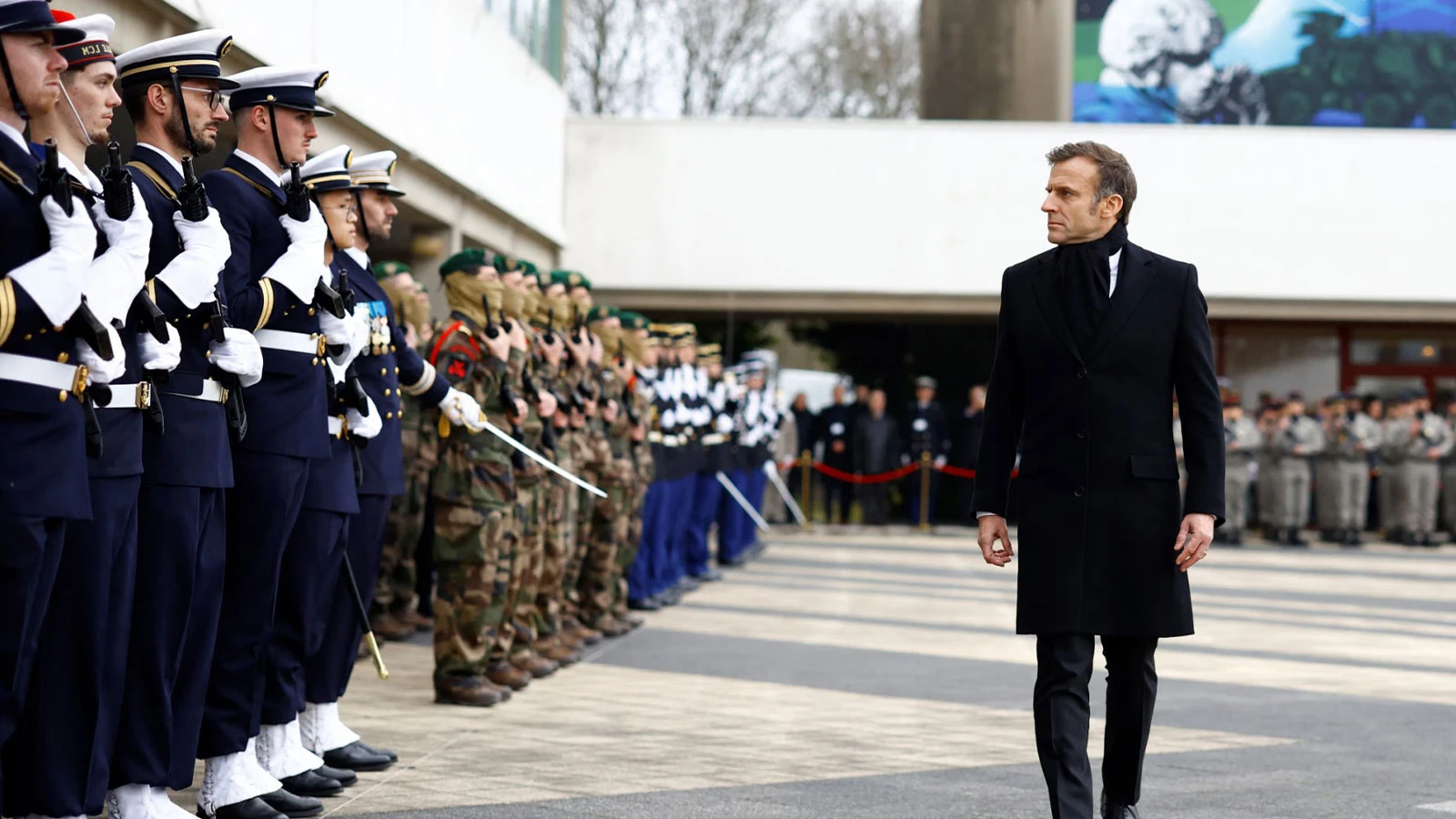 Gizli savaşı ifşa oldu, asker Macron’a meydan okudu