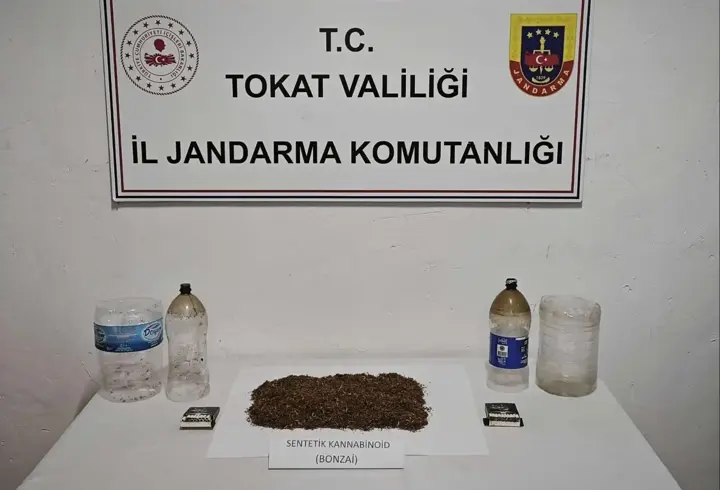 Tokatta Nisan Ayında 2 Kilo 299 Gram Bonzai Ele Geçirildi