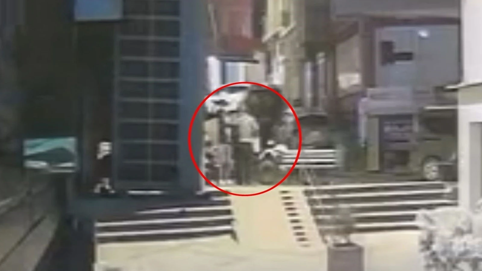 Bursa'da dehşet! Tartıştığı kadını benzin döküp yakmaya çalıştı