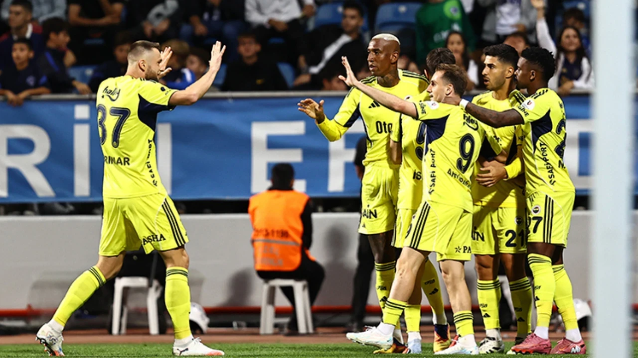Fenerbahçe Dinamo Zagreb maçının ilk 11'leri belli oldu