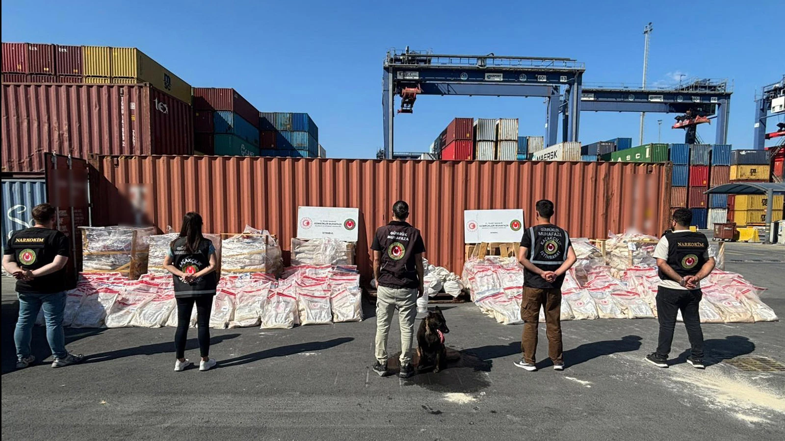 Türkiye ile İspanya'dan ortak operasyon: 1,7 ton fosil ununa emdirilmiş kokain ele geçirildi