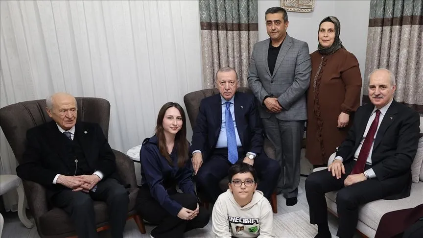 Cumhurbaşkanı Erdoğan, Osmaniye'de Solak ailesini ziyaret etti
