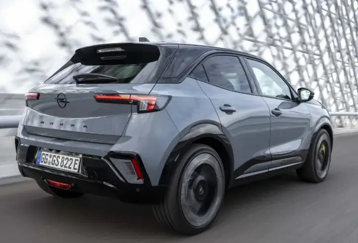 Opel’in En Hızlı Elektriklisi Mokka GSE Türkiye’de