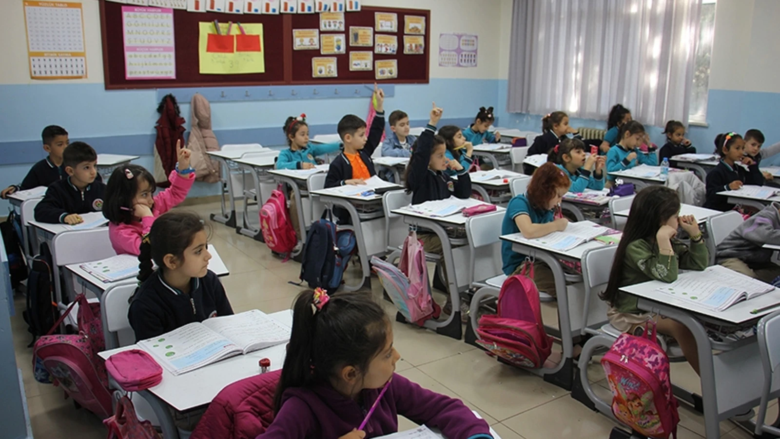Bitlis'te 14 Nisan Pazartesi yarın okullar tatil mi?