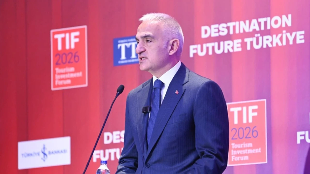 Turizmde şampiyonlar ligindeyiz: Bakan Ersoy 68 milyar dolarlık hedefi duyurdu