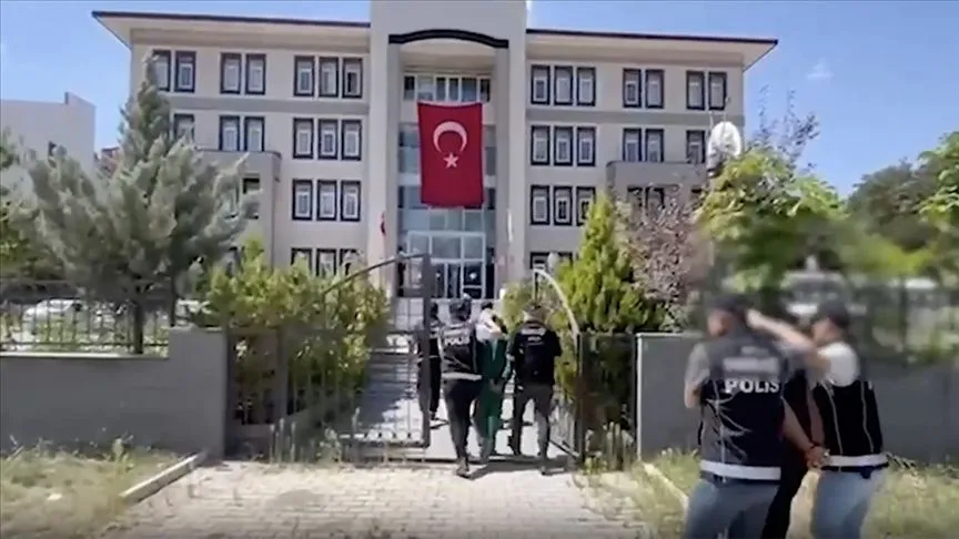 74 ilde düzenlenen operasyonlarda 1 ton 183 kilogram uyuşturucu ele geçirildi