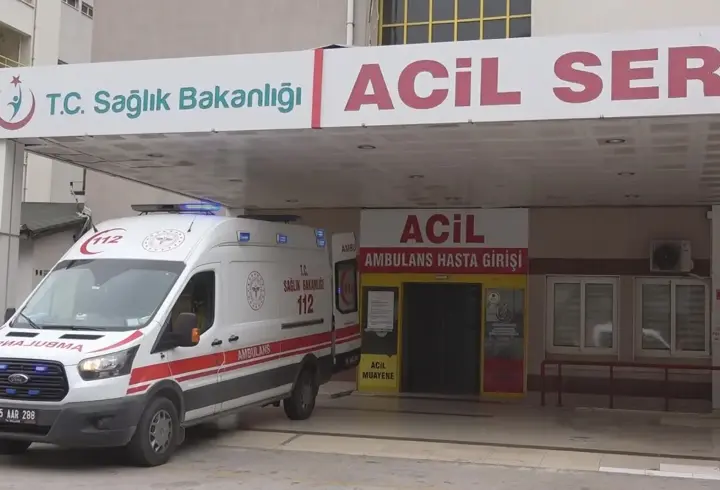 Hamamda fenalaştı, hastaneye götürülürken hayatını kaybetti