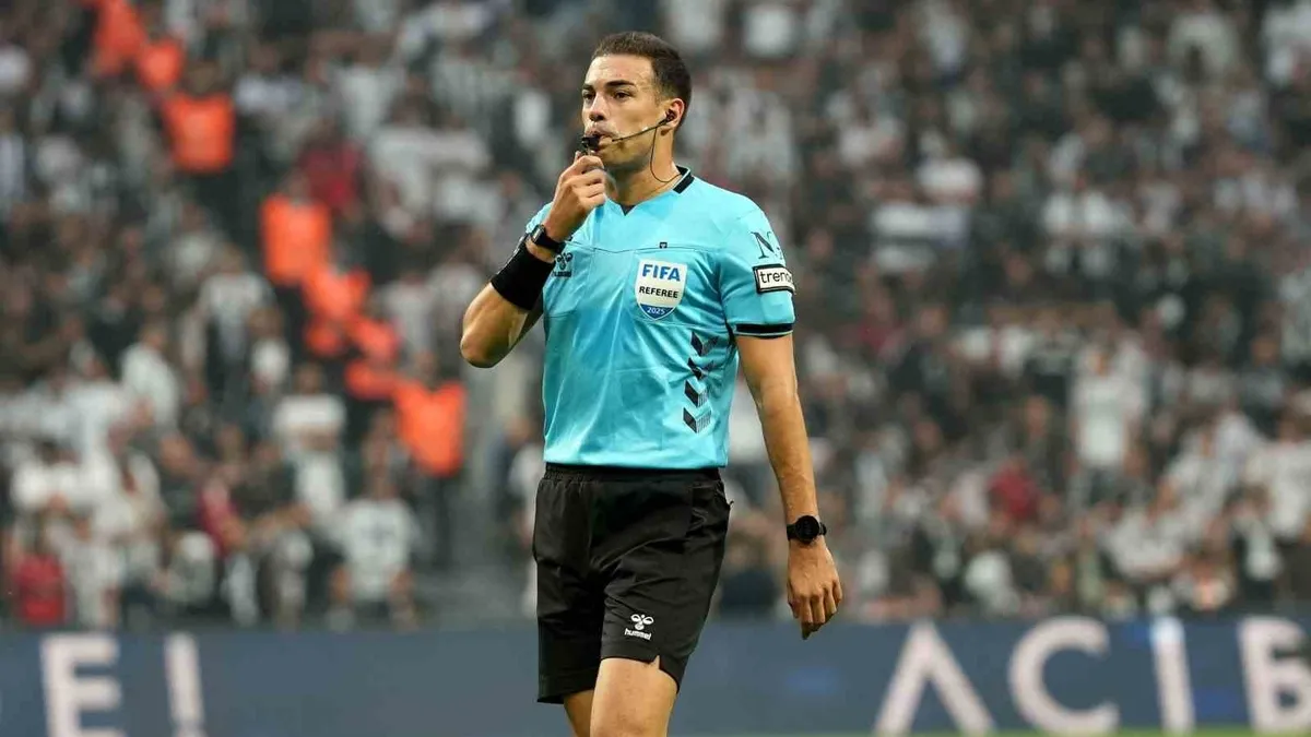 Oğuzhan Çakır UEFA Gençlik Ligi’nde Kopenhag - Borussia Dortmund maçını yönetecek!